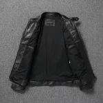 Veste Cuir Homme Moto Vintage Chic et Vintage en situation urbaine
