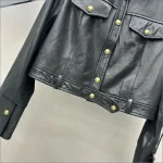 Veste en cuir vintage femme style britannique années 70